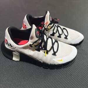 NIKE FREE METCON 4 'WHITE BLACK CRIMSON' - DV6959-100 - MEN’S 10.5